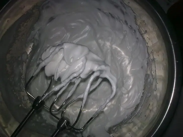 Легкий  brownies  с  шоколадным  муссом: шаг 3