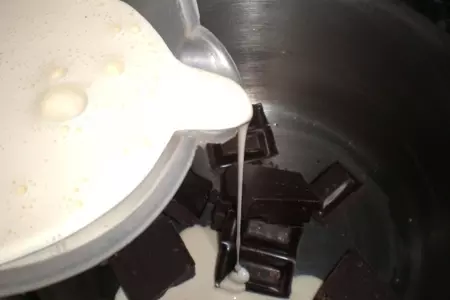 Шоколадный хлебный пуддинг с пьяным соусом :)- всем женщинам сайта посвящается!!!!: шаг 7