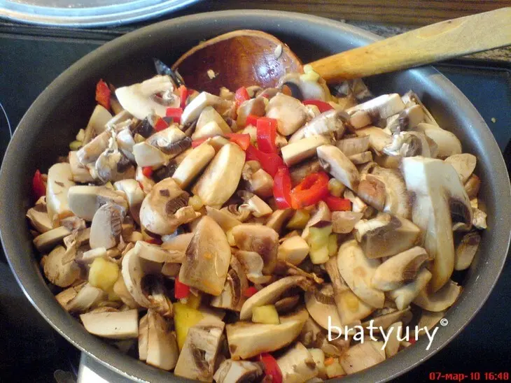 Фасоль, варёная с овощами и грибами: шаг 5