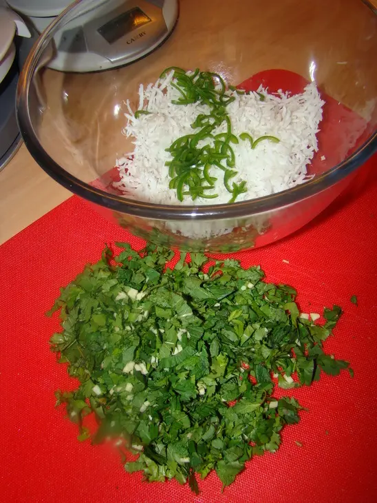 Морской язык в кокосовом чатни: шаг 4