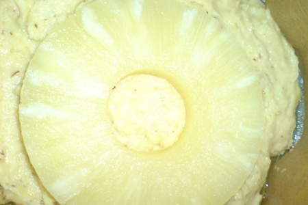 Тортики-малышки  с ананасом под ананасовой карамелью: шаг 3