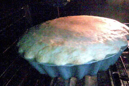 Необычный дрожжевой пирог-перевертыш (постный) с яблоками: шаг 4