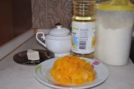 Пончики из тыквы "рыжики": шаг 1