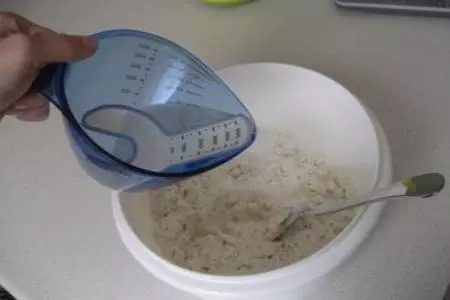 Штрудель с вишней, черной смолродиной и яблоками: шаг 2
