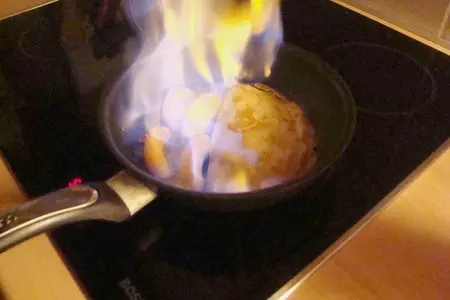 Блины фламбе с персиками (для маленькой такой компании): шаг 6
