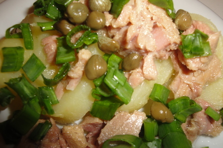 Холодный  картофельный салат с тунцом: шаг 1