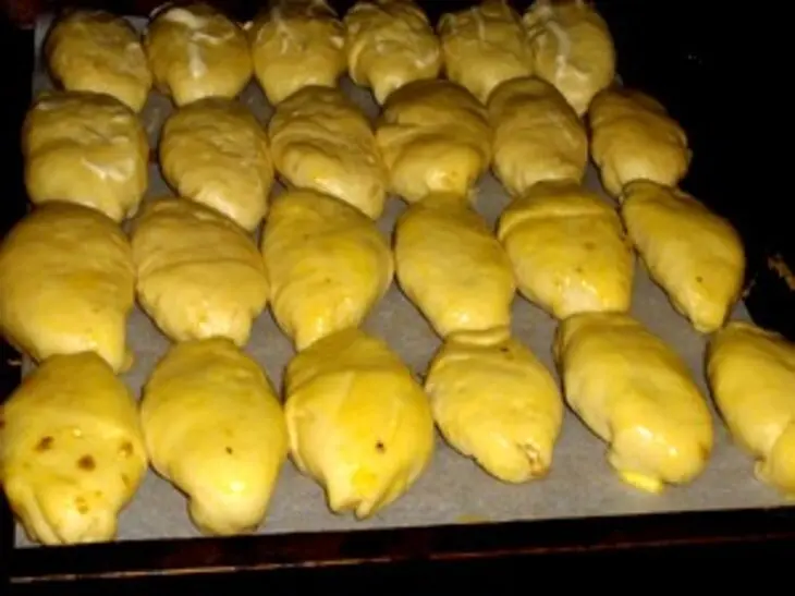 Пирожки с капустой - вредные, но вкусные: шаг 6