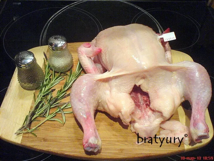 Курица жареная сухой засолки: шаг 1