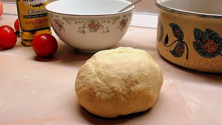 Равиоли с мясом и соусом из сливовидных помидор.: шаг 6