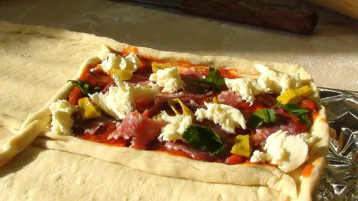 Пицца «четыре вкуса» pizza quattro gusti.: шаг 10