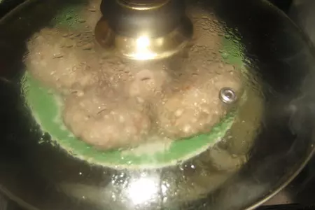 Нижегородские шницели под белым соусом и пряным паром: шаг 2