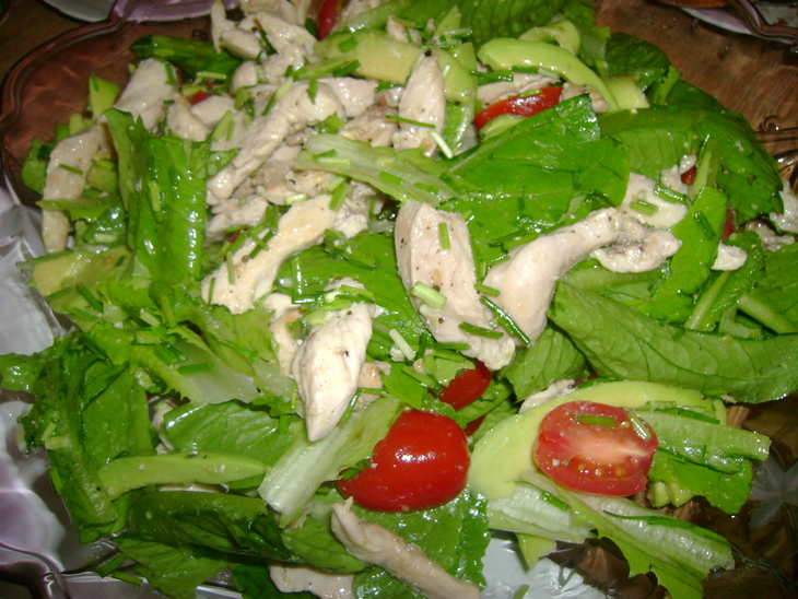 Греческий островной салат с курицей и авокадо: шаг 4