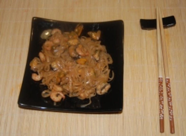 Рисовая лапша с мидиями и креветками: шаг 8