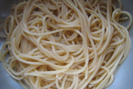 Спагетти с "холодным" соусом.: шаг 5