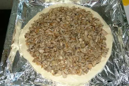 Пирог с курицей и грибами по-уральски: шаг 9