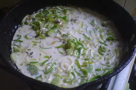 Мясной пирог с луком-пореем: шаг 7