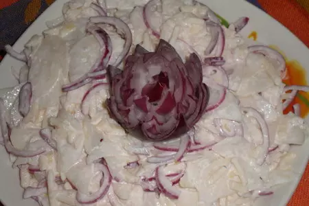 Салат из дайкона и яблок с репчатым луком: шаг 6