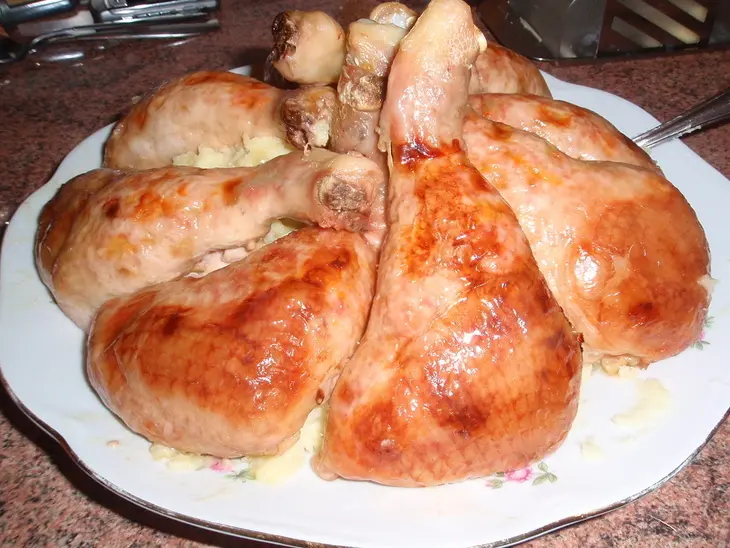 Фаршированные куриные окорочка: шаг 5