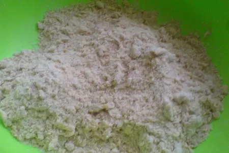 Яблочный пирог с коричной крошкой: шаг 2