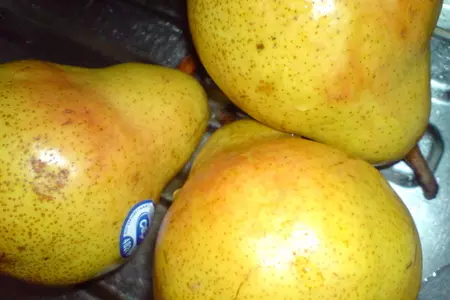 Маффины из коричного теста с грушами под коричной крошкой: шаг 1