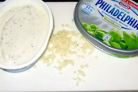 Conchiglione (ракушки) с начинкой из творожного сыра с томатным соусом,запечёные в духовке: шаг 1