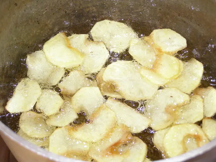 Пробные чипсы с луком и укропом: шаг 2