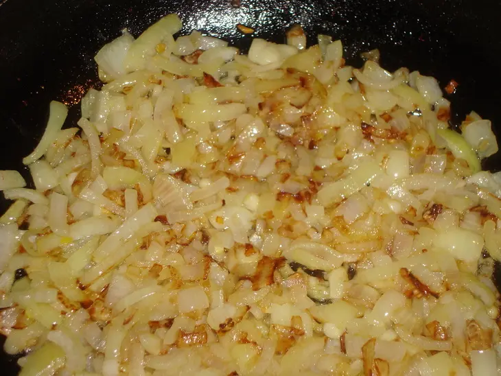 Пряная рыбка под овощной шубкой: шаг 2