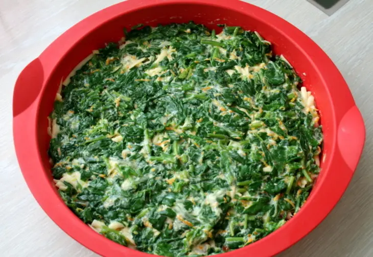 Кельтский пирог (pastai geltaidd) со шпинатом и эстрагоном: шаг 12