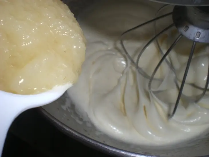 Воздушные маффины с шоколадом и орехами и мацовой мукой: шаг 5