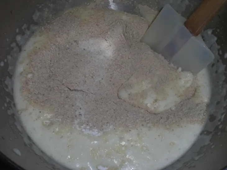 Воздушные маффины с шоколадом и орехами и мацовой мукой: шаг 7
