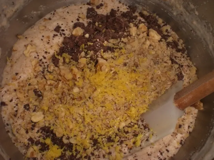 Воздушные маффины с шоколадом и орехами и мацовой мукой: шаг 8