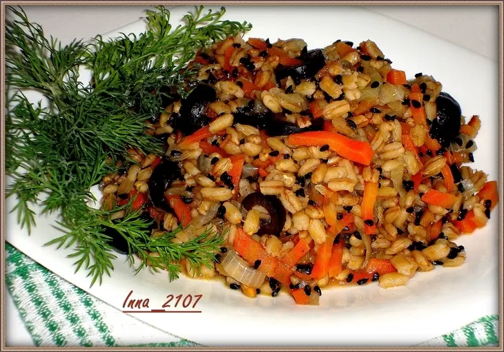 Перловый гарнир с маслинами: шаг 6