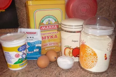 Дрожжевое тесто на манке: шаг 1