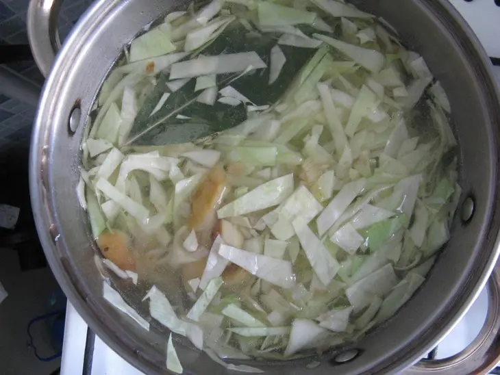 Грибной суп с капустой: шаг 5