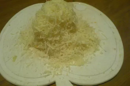 Фокачча с сыром, сладким перцем и зелёным луком: шаг 4