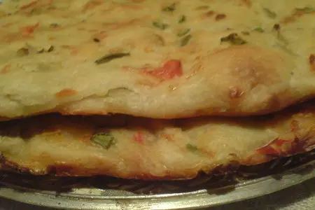Фокачча с сыром, сладким перцем и зелёным луком: шаг 7