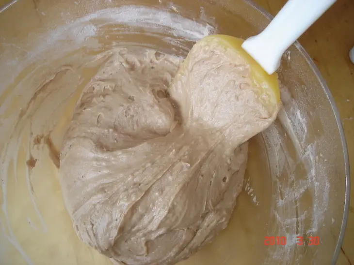 Пряничные пирожные с джемом из красной смородины: шаг 4