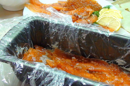 Холодная рыбная лазанья с икрой, творогом и зеленью.: шаг 6