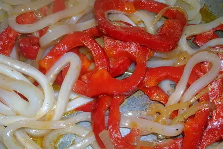 Кальмары с овощами ( и как салат, и как основное блюдо): шаг 3