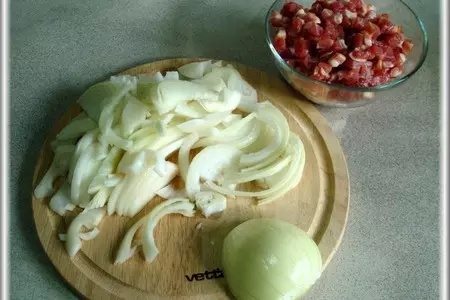 Луковый киш с грудинкой.: шаг 2