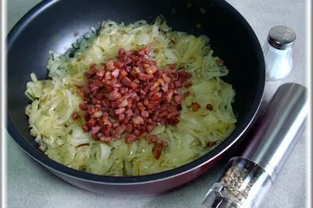 Луковый киш с грудинкой.: шаг 5