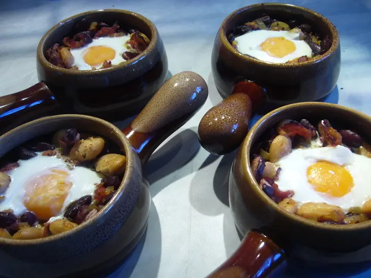 Фасоль, запеченная с яйцами: шаг 6