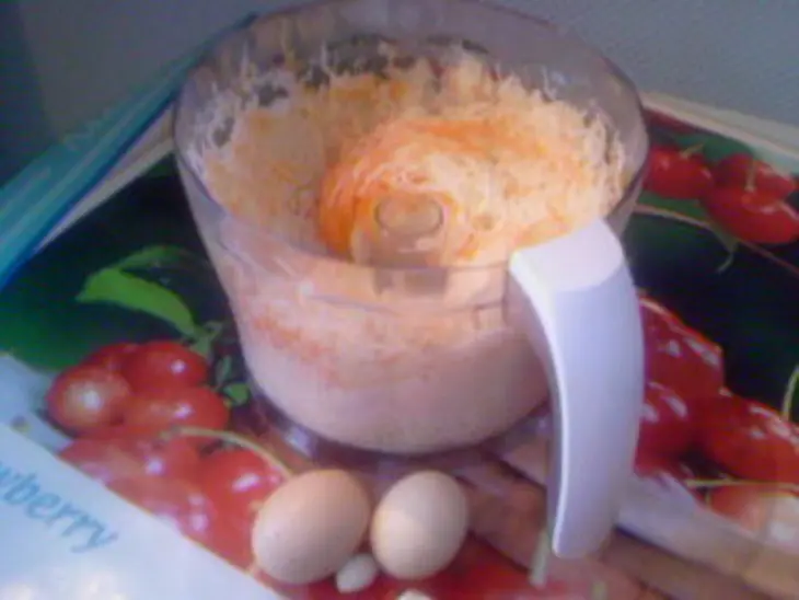 Драники картофельные золотистые: шаг 2