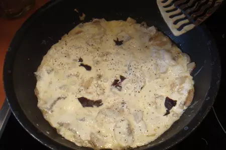 Мясной рулетик с грибным соусом: шаг 3