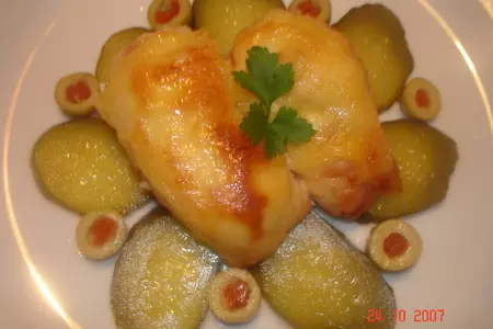 Куриные рулеты с грушей под сыром: шаг 1
