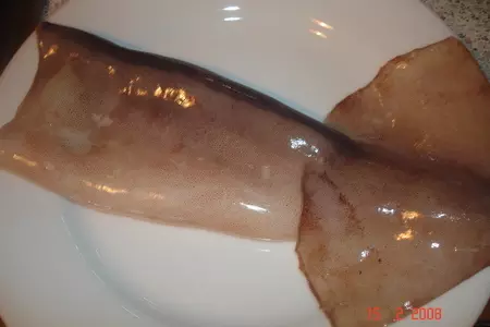 Кальмары с грибами, крабами и сливочным сыром: шаг 2