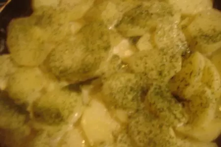 Запеченные рулетики из свежей сельди с брусникой: шаг 6