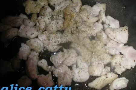 Куриный салатик с копчёным сыром: шаг 1