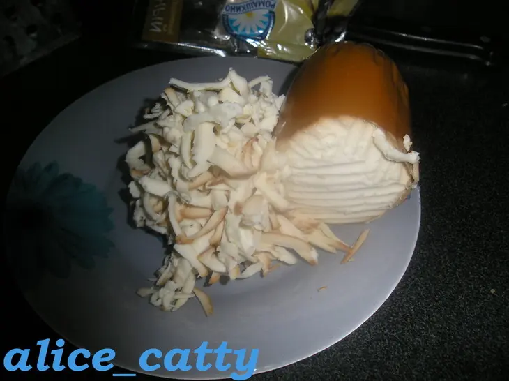 Куриный салатик с копчёным сыром: шаг 4