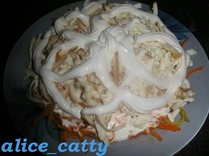 Куриный салатик с копчёным сыром: шаг 5